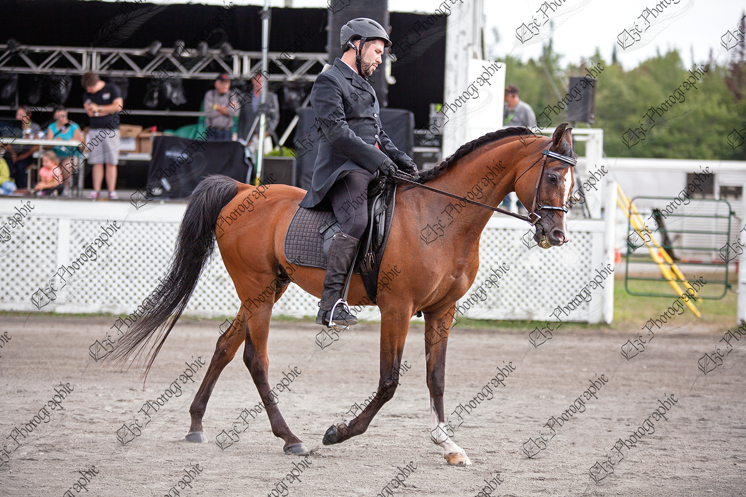 elze_photo_5637_participant_competition_equestre_river_horse