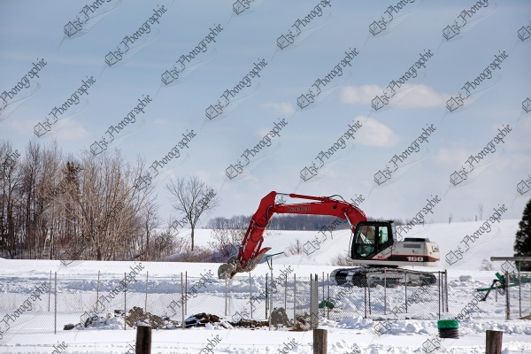 elze_photo_4802_pelle_mecanique_hiver_cloture_excavator_winter