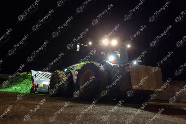 elze_photo_9695_recolte_ensilage_foin_tractor_harvess